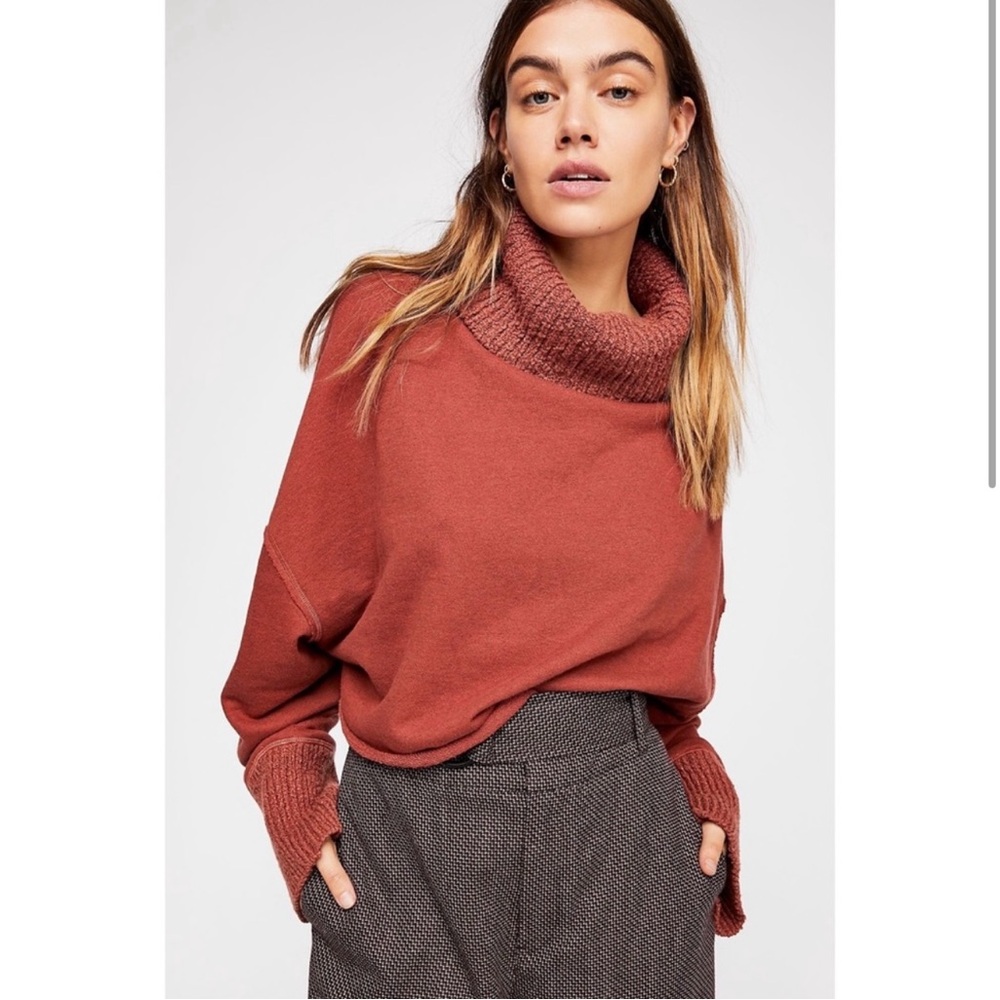 🍁 Free People Cropped Turtleneck Sweater